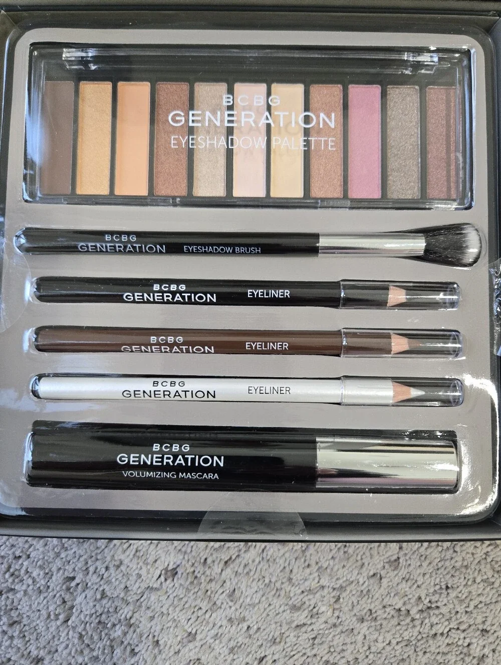 BCBG Generation Essential Face Set – Neutral Peach & Bronze Shades